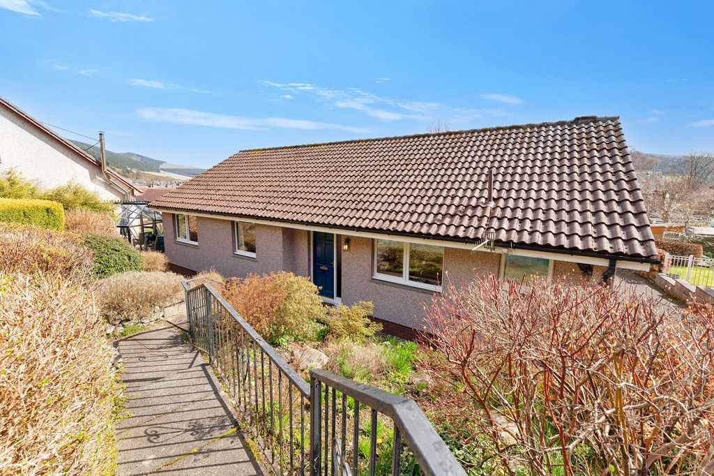 Property photo 2 of 17 Property Image 2