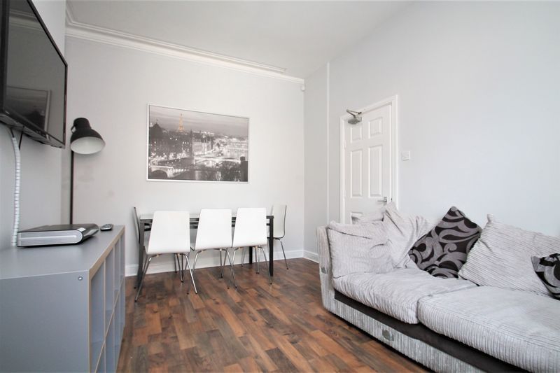 Property photo 2 of 23 Lounge