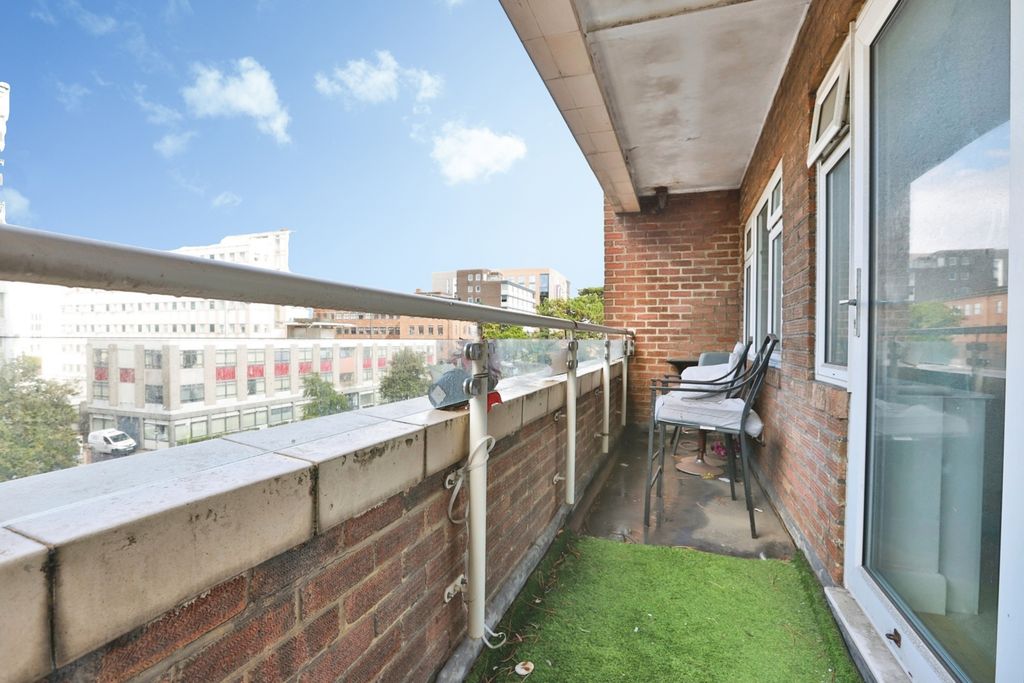 Property photo 2 of 19 Pbox-Img.Jpg