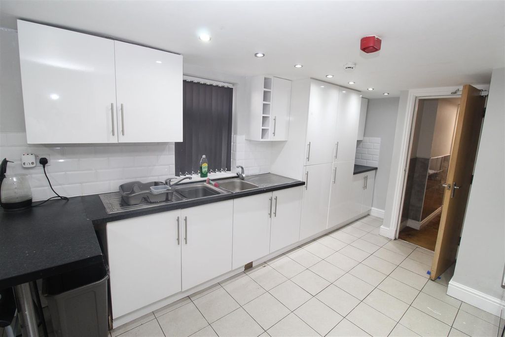 Property photo 2 of 29 Img_0811.Jpg