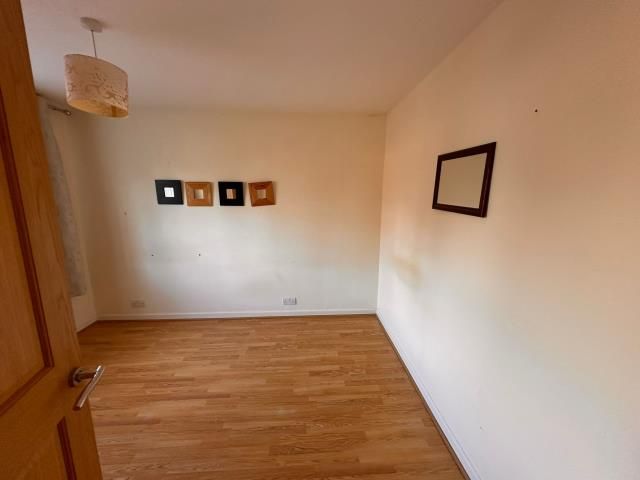 Property photo 3 of 16 Bedroom