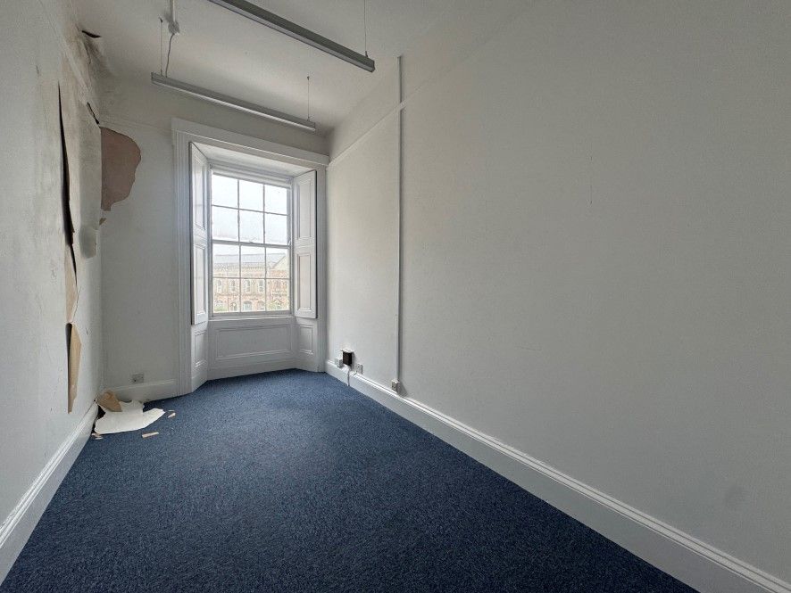 Property photo 3 of 38