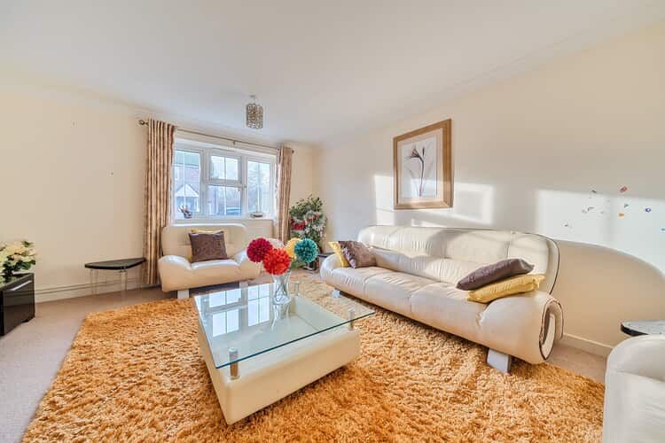 Property photo 1 of 18