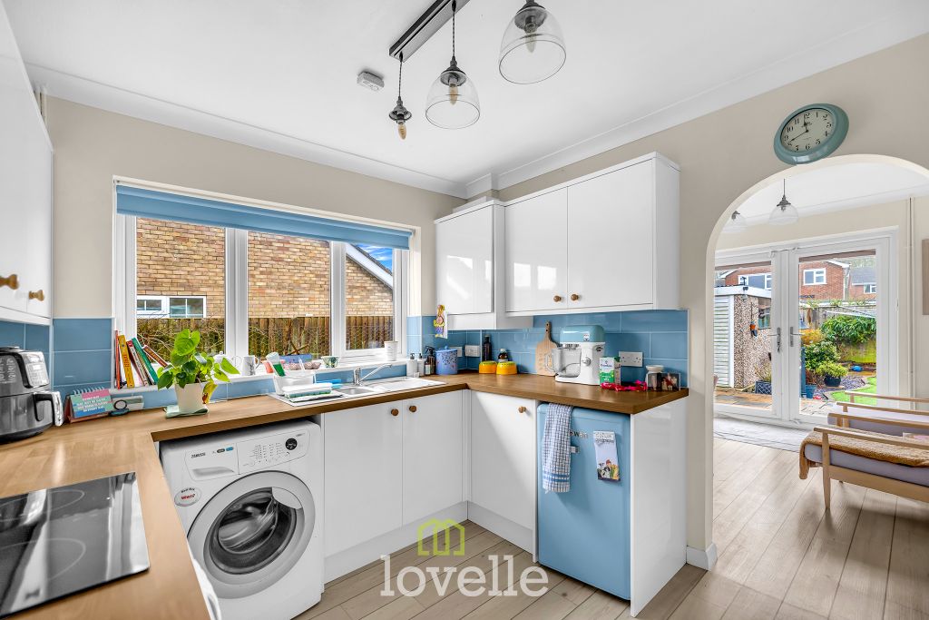 Property photo 2 of 23