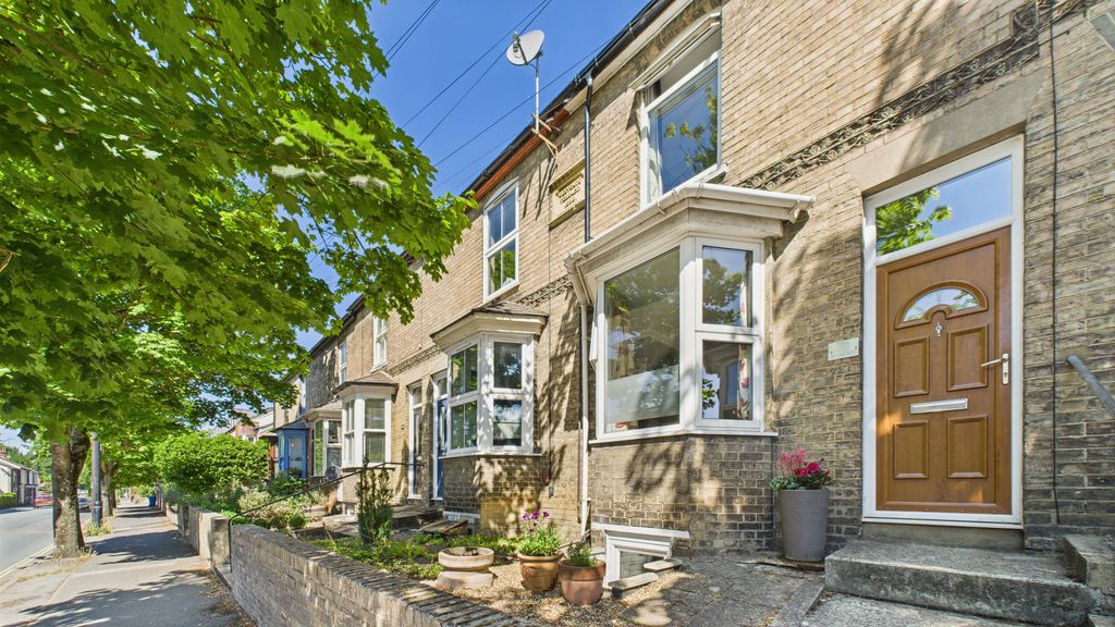 Property photo 1 of 12