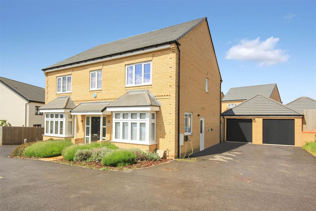 Property photo 1 of 19 Front 1.Jpg