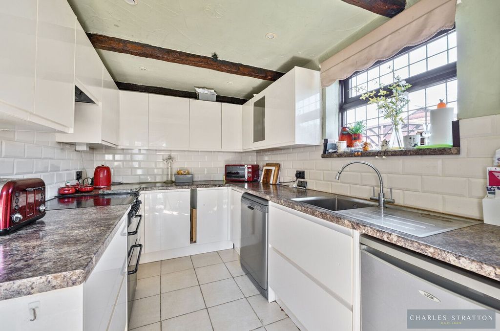 Property photo 2 of 16