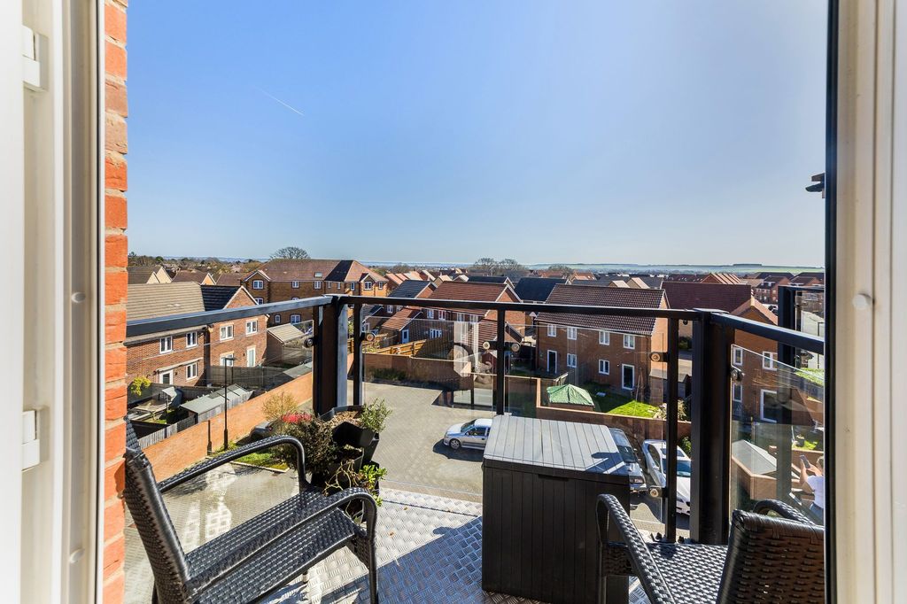 Property photo 2 of 13