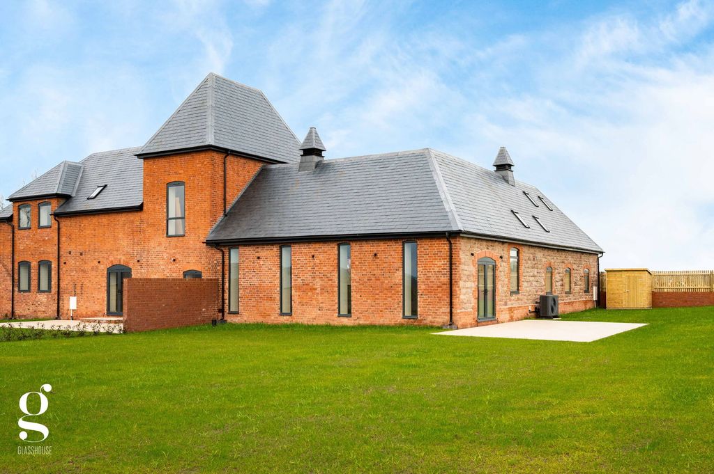 Property photo 1 of 26