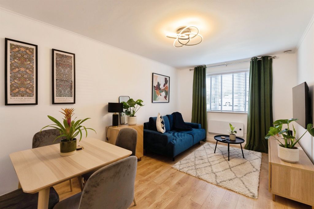 Property photo 2 of 19