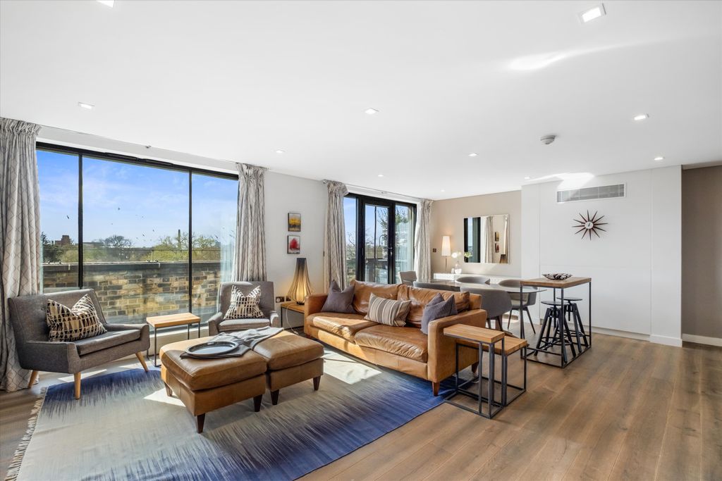 Property photo 1 of 15 Image