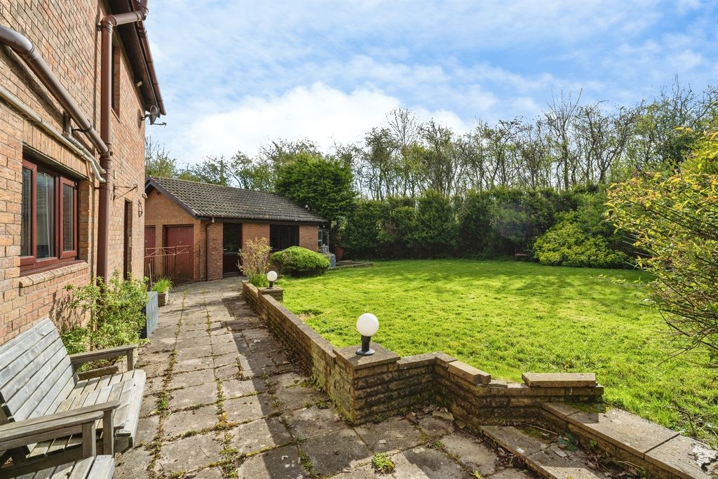 Property photo 3 of 26