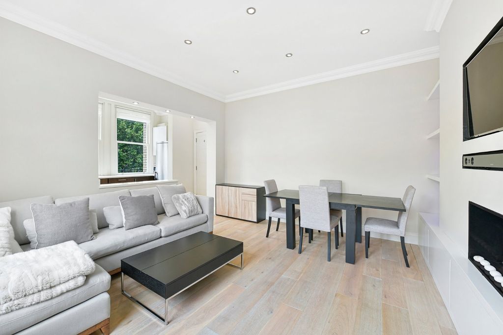 Property photo 2 of 10 Reception Room
