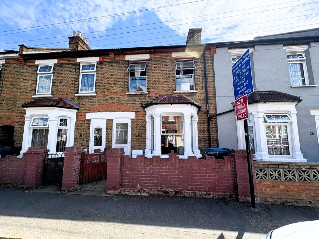 Property photo 1 of 14