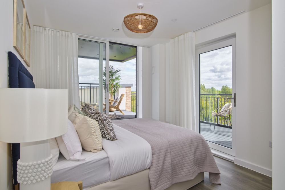 Additional image 6 of 3 bed flat for sale"Type 17 - Grand Court" at Overgate, Milton Keynes MK9