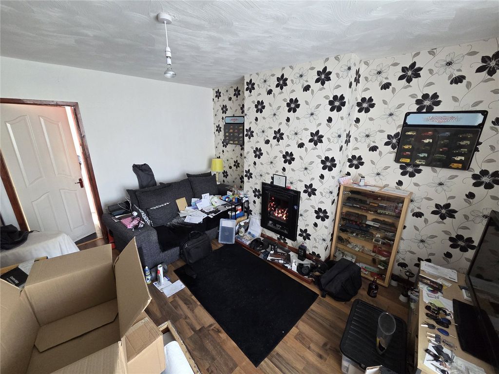 Property photo 2 of 10 Picture No. 03