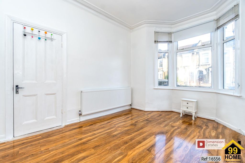 Property photo 3 of 15 Photo 2