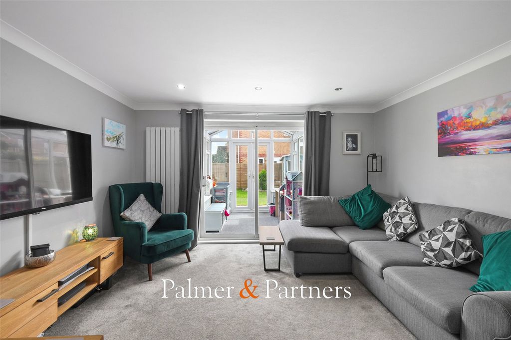 Property photo 2 of 22 Picture No. 17