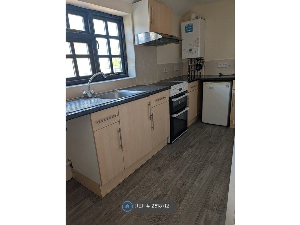 Property photo 2 of 4 Kitchen
