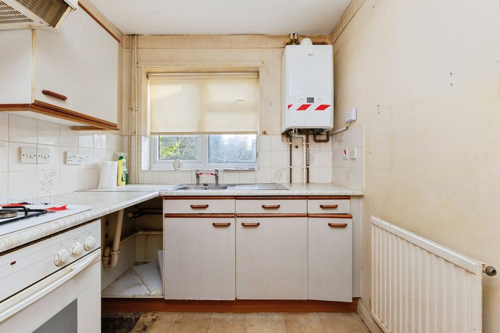 Property photo 3 of 20