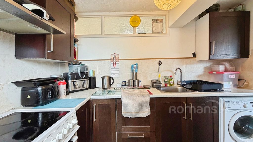 Property photo 2 of 10 Pbox-Img.Jpg