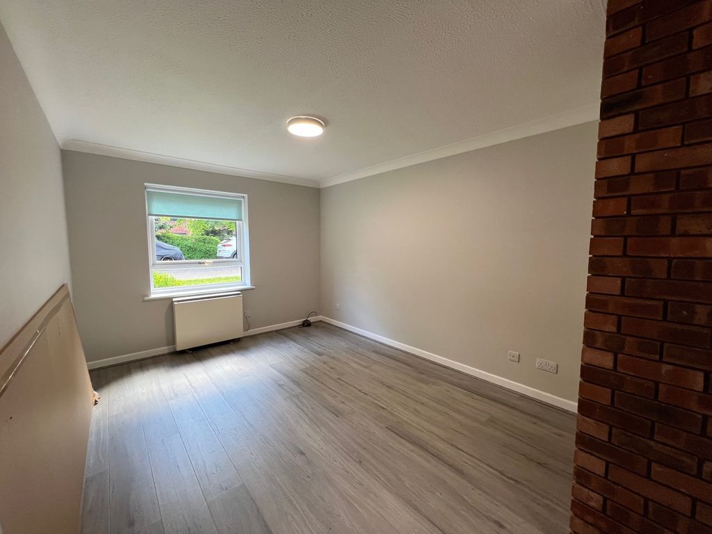 Property photo 2 of 5 Photo 5