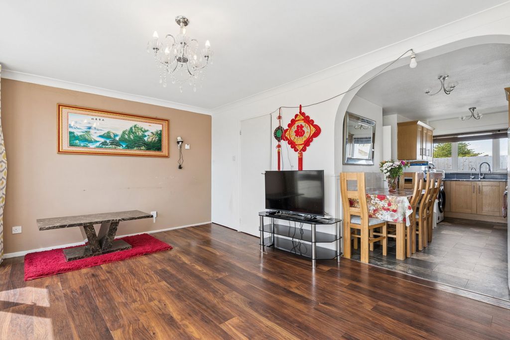 Property photo 1 of 20