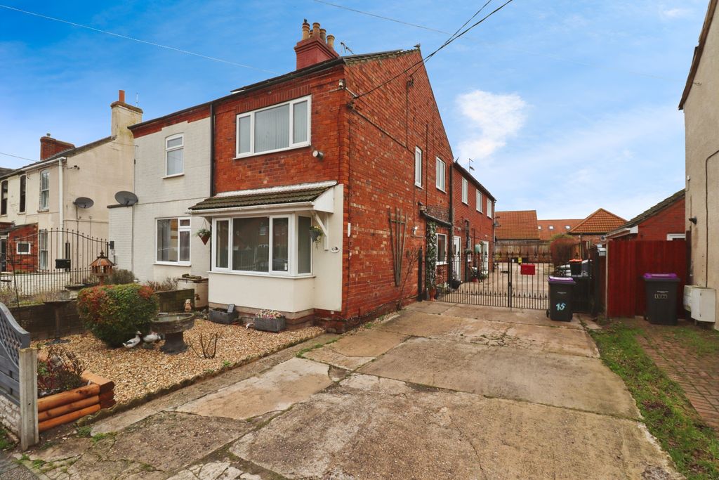 Property photo 1 of 20