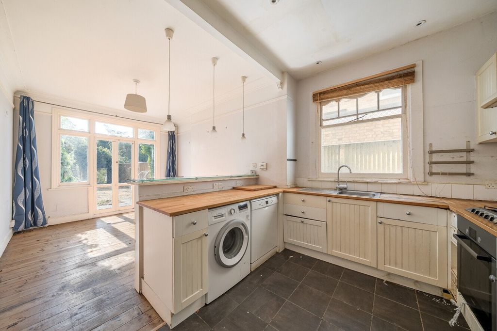 Property photo 3 of 11 Picture No. 08