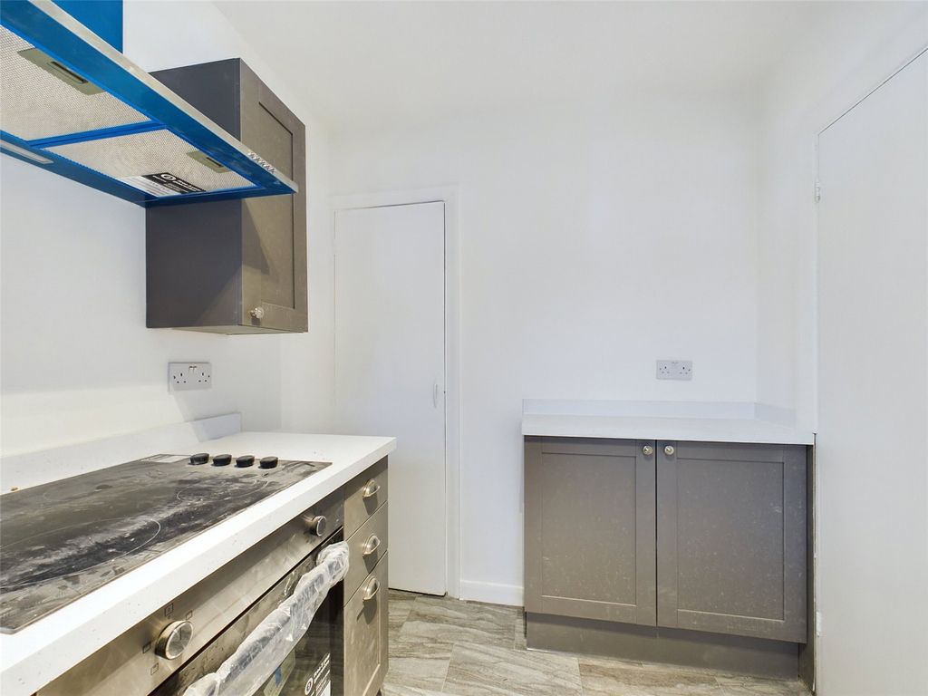 Property photo 3 of 14 Picture No. 05