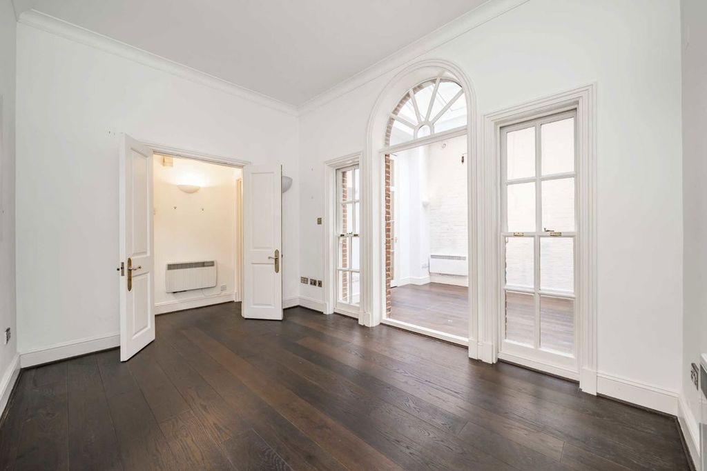 Property photo 2 of 5