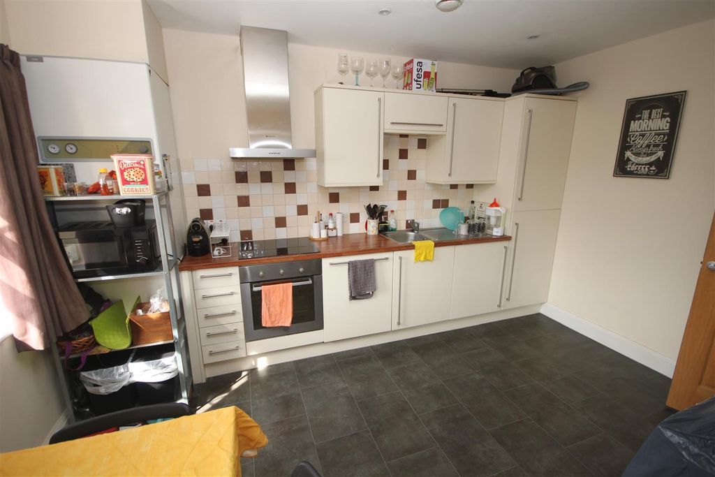Property photo 3 of 5 Img_1622.Jpg