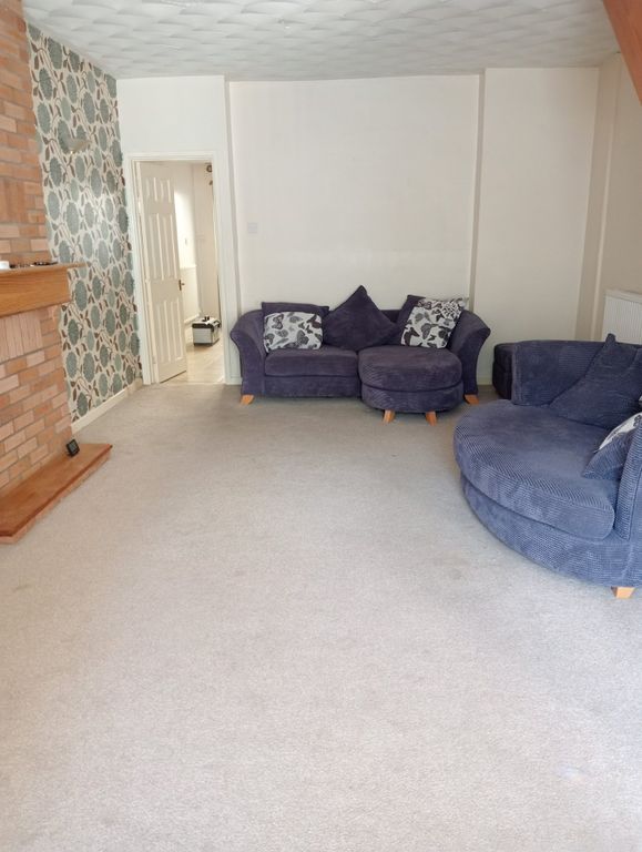 Property photo 3 of 6