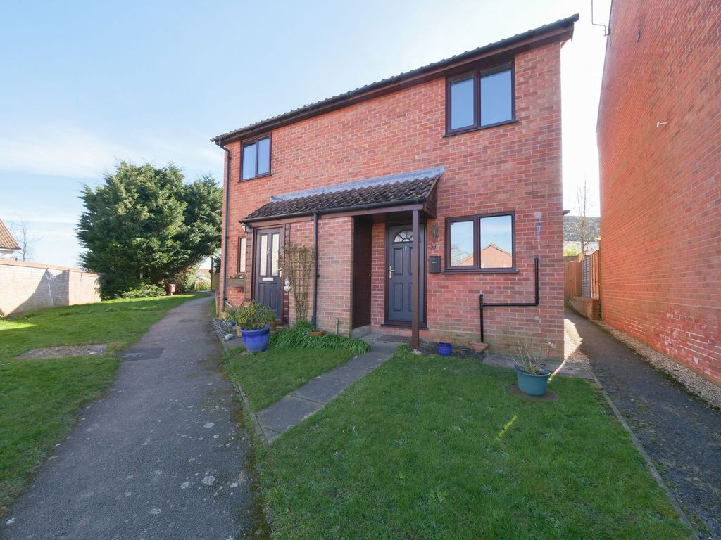 Property photo 1 of 12
