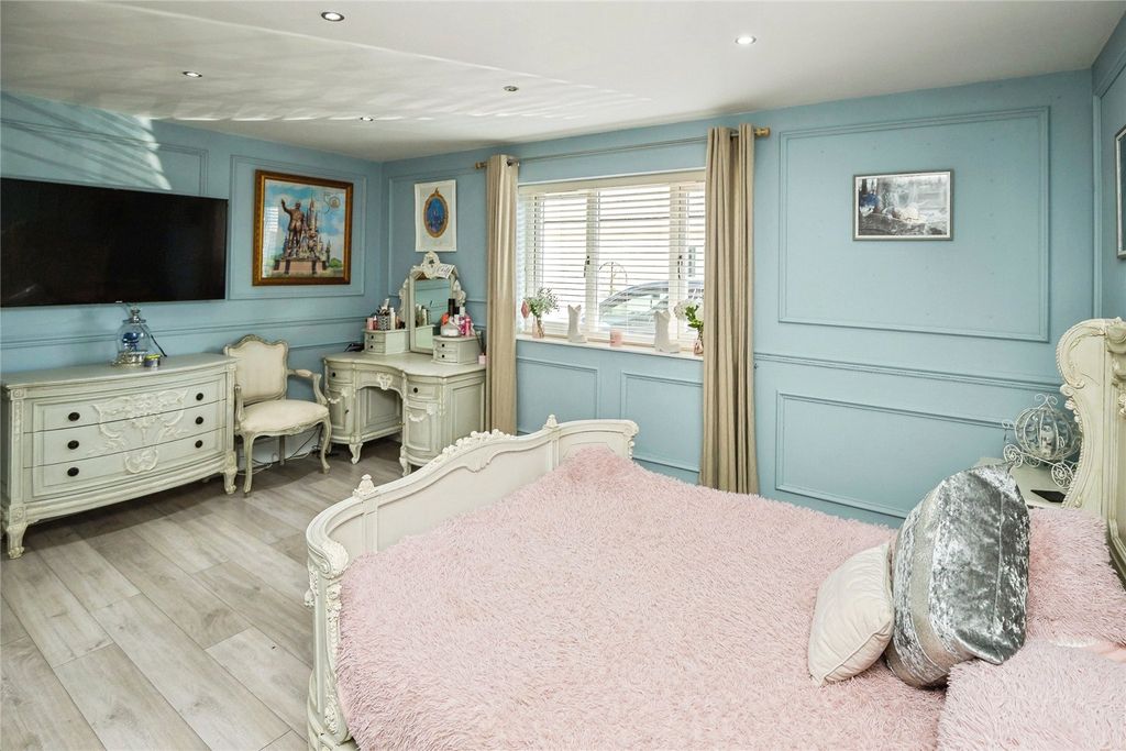 Additional image 26 of 5 bed bungalow for saleTan Y Graig, Cefn Mawr, Wrexham, Wrecsam LL14