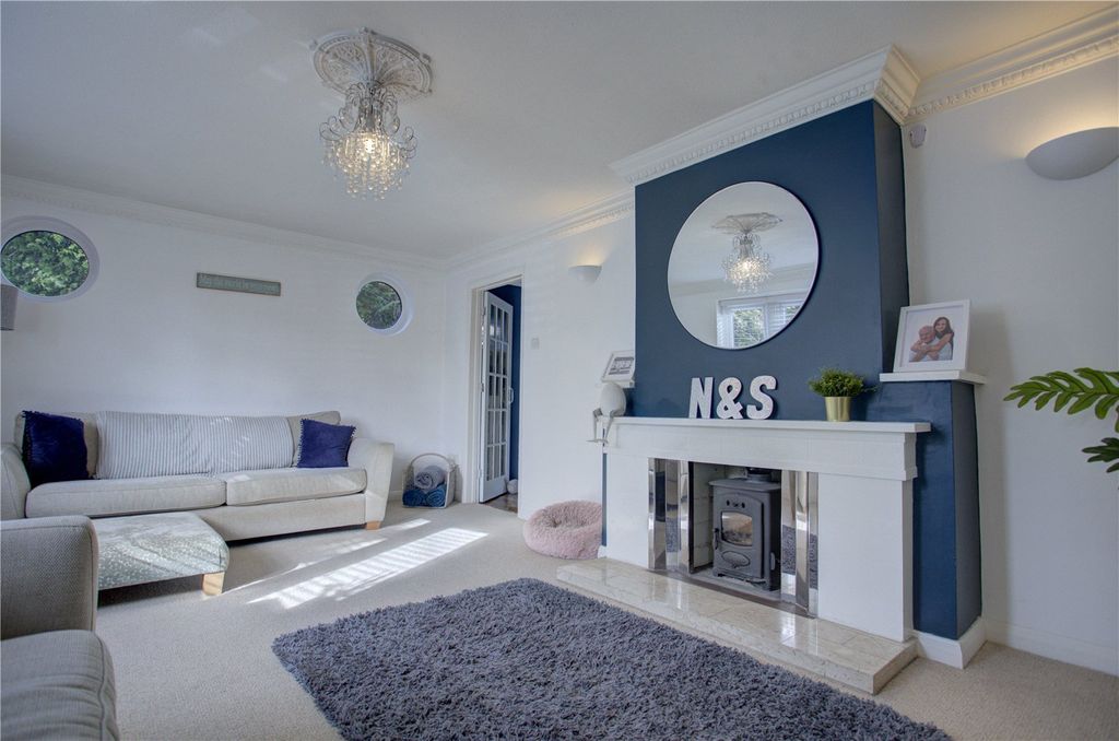 Property photo 2 of 13 Picture No. 12