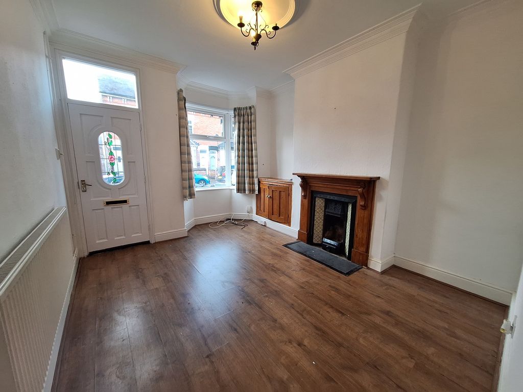 Property photo 2 of 8 Lounge