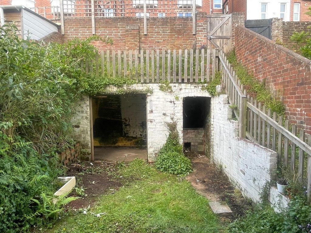 Property photo 3 of 30 Rear Garden