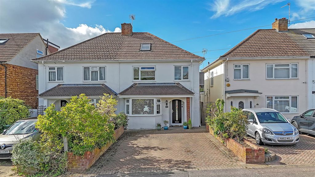 Property photo 1 of 18