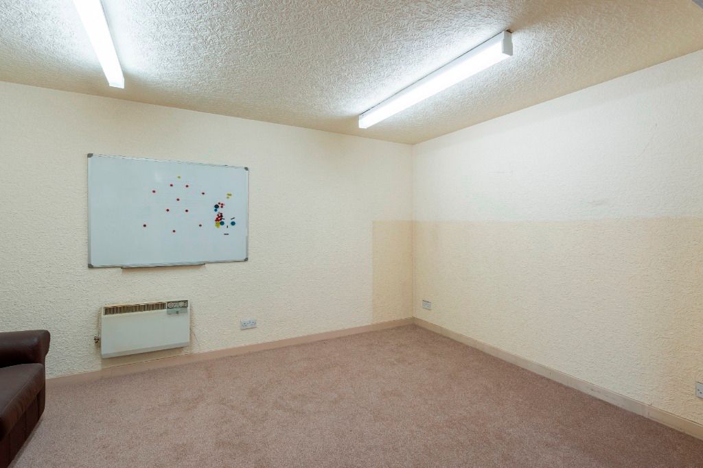 Property photo 3 of 10 Photo 3