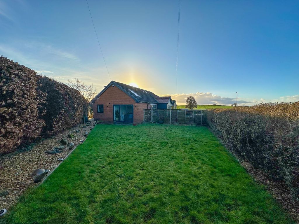 Property photo 3 of 33