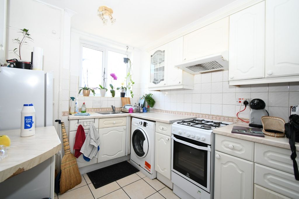 Property photo 3 of 9 3371674