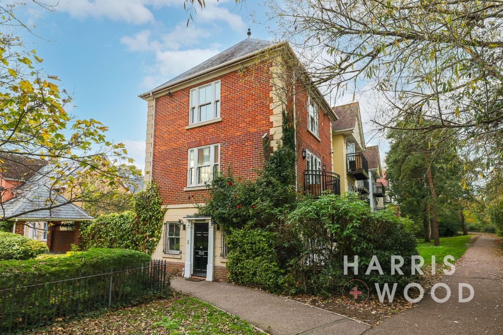 Property photo 1 of 10 4633950