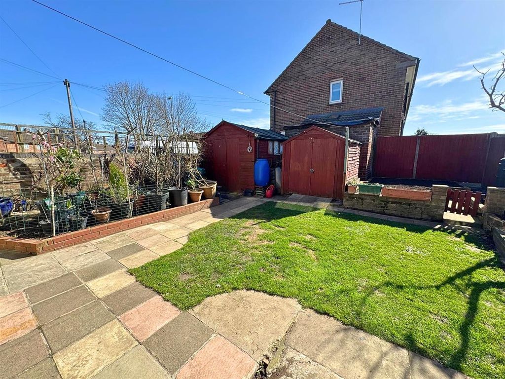 Property photo 3 of 17 Outside