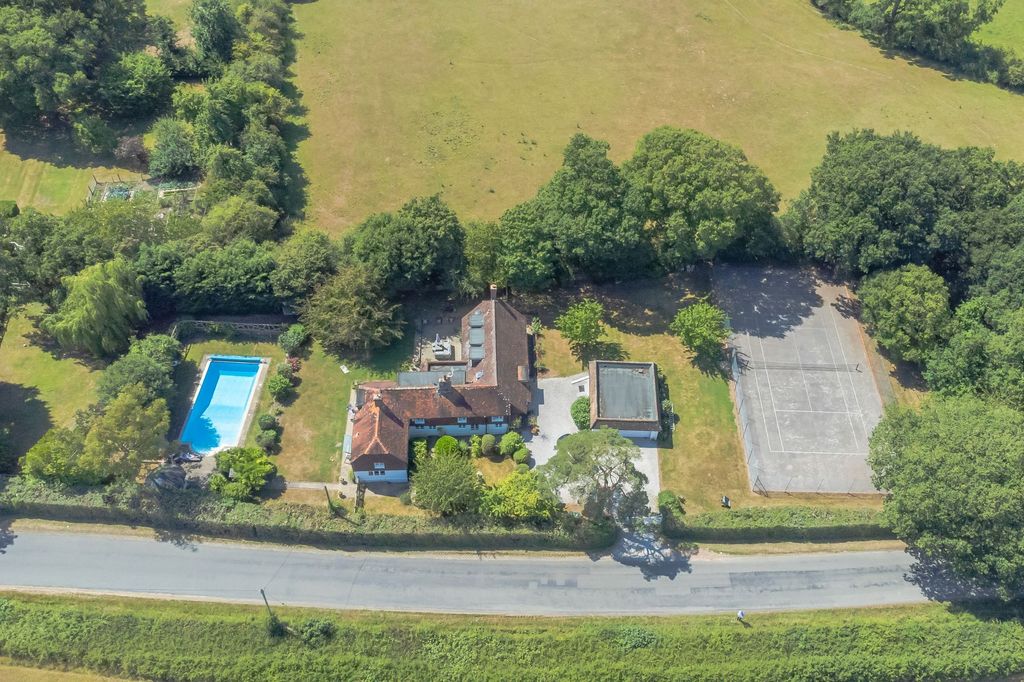 Property photo 1 of 43