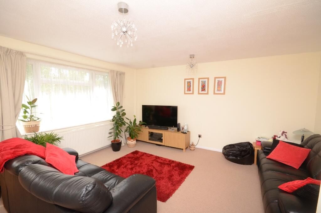 Property photo 2 of 13
