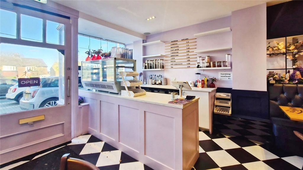 Property photo 3 of 6 Picture No. 20