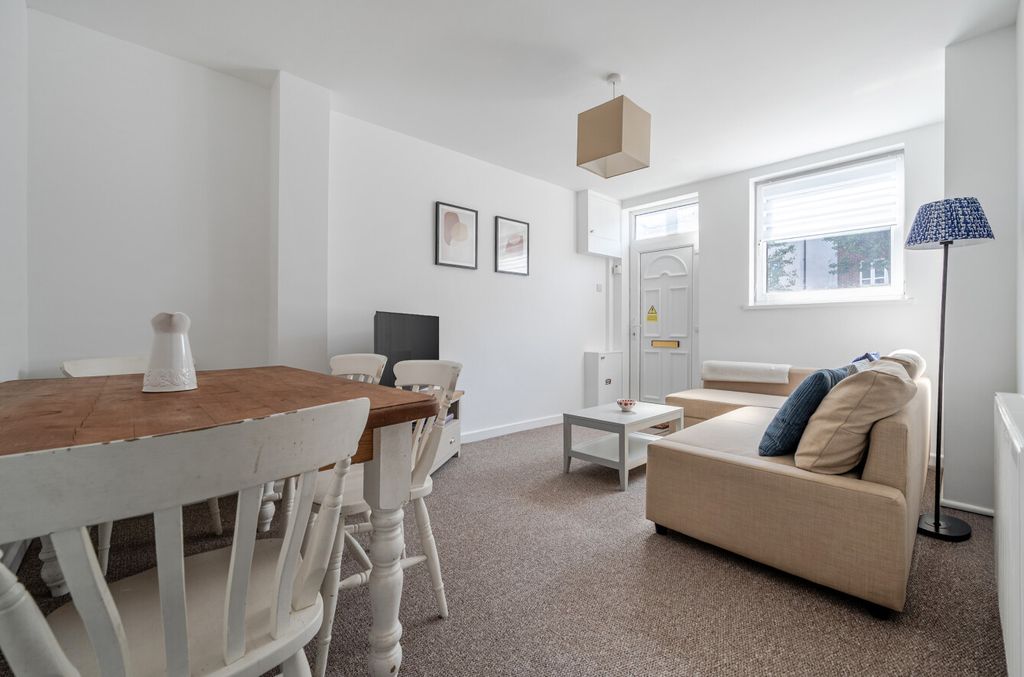 Property photo 3 of 12 1514260-2-6A96Dbf...