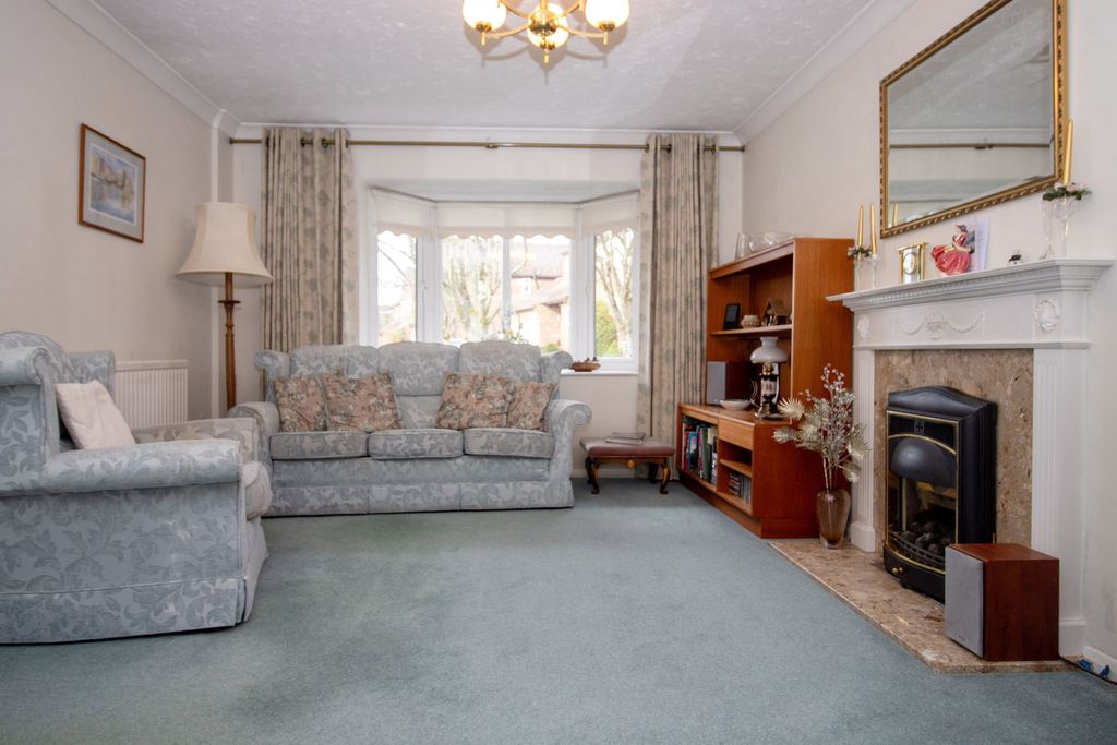 Property photo 3 of 15