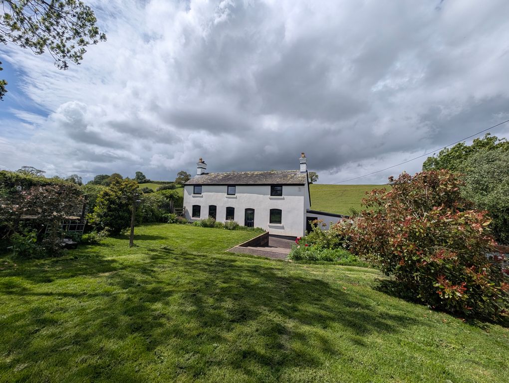 Property photo 1 of 45